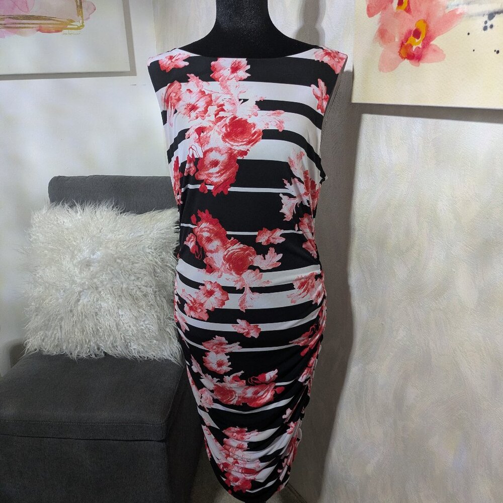 Thalia Sodi women's dress Size MM, Color Pink ,Black and white.